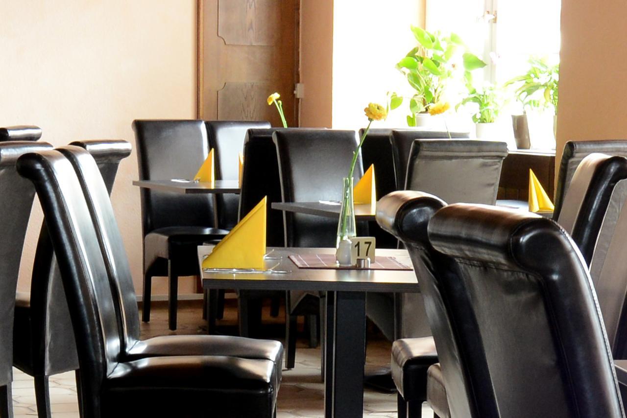 Hotel Jaegerhof Roth  Extérieur photo