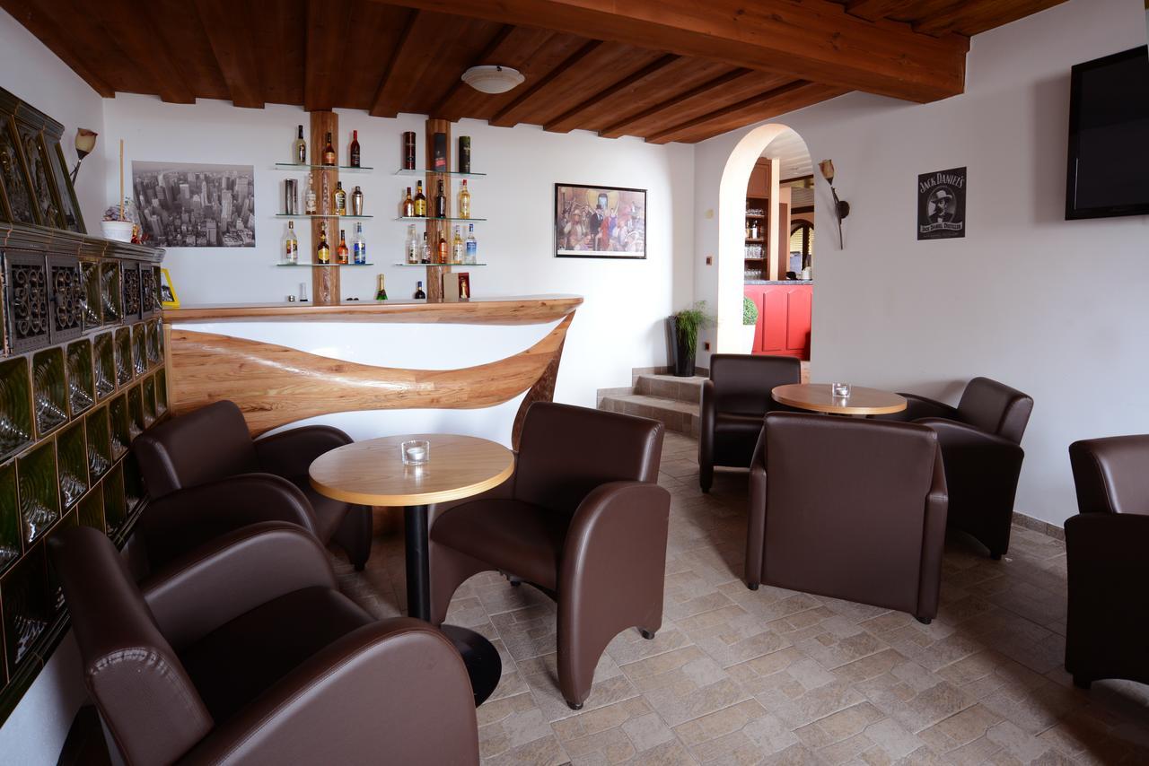 Hotel Jaegerhof Roth  Extérieur photo