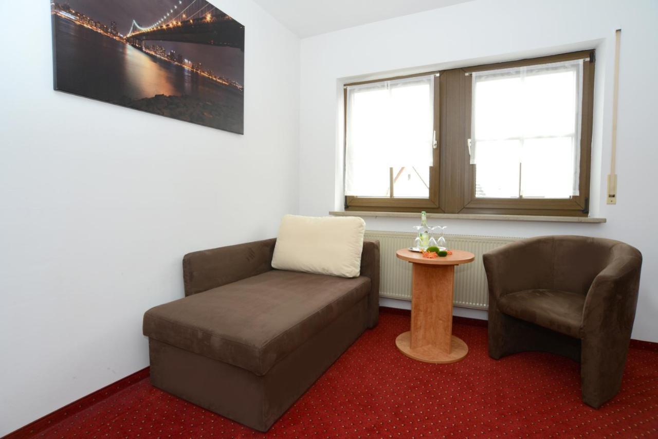 Hotel Jaegerhof Roth  Extérieur photo