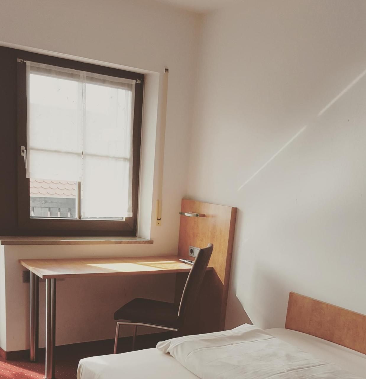 Hotel Jaegerhof Roth  Extérieur photo